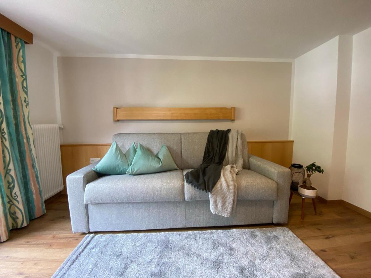 Aparts Handle Und Haus Bergblick Apartamento Pfunds Exterior foto