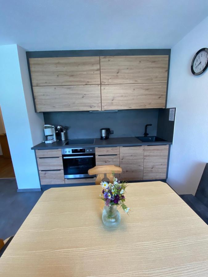 Aparts Handle Und Haus Bergblick Apartamento Pfunds Exterior foto